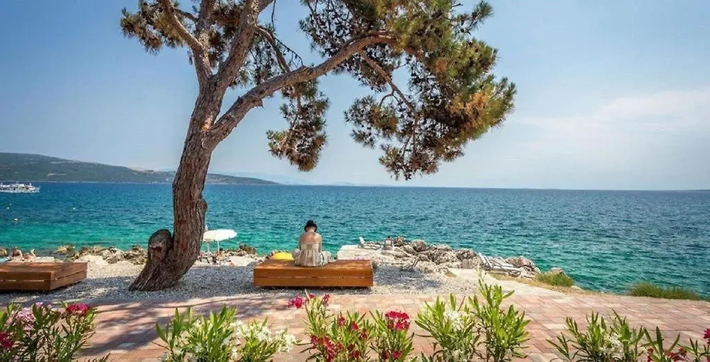 Deluxe Villa With Heated Pool, Whirpool, Sea View, Beautiful Beach IV - By Traveler Tourist Agency Krk Id 2403 Krk Town 0*,